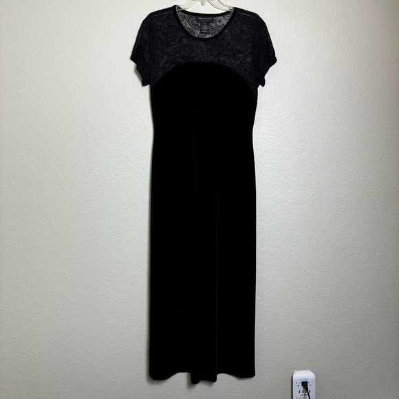 Connected Apparel Dress Size 14 Velvet And Lace Black Stretchy Formal‎ Evening - Picture 1 of 4